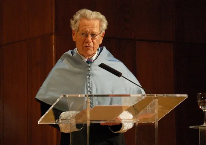 ©UNED, CC BY 2.0, Wikimedia Commons