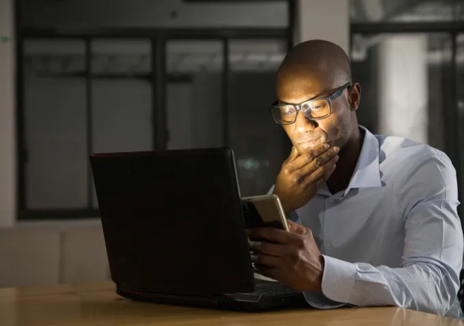 Comment avoir une attitude chrétienne sur les réseaux sociaux? IStock