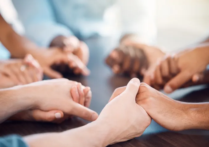 Trouver des familiarités entre fois ©iStock/PeopleImages