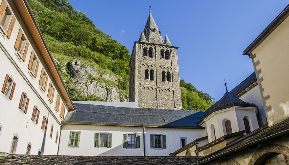 Abbaye de Saint-Maurice Abbaye de Saint-Maurice / ©Lcs74, CC BY-SA 4.0 Wikimedia Commons