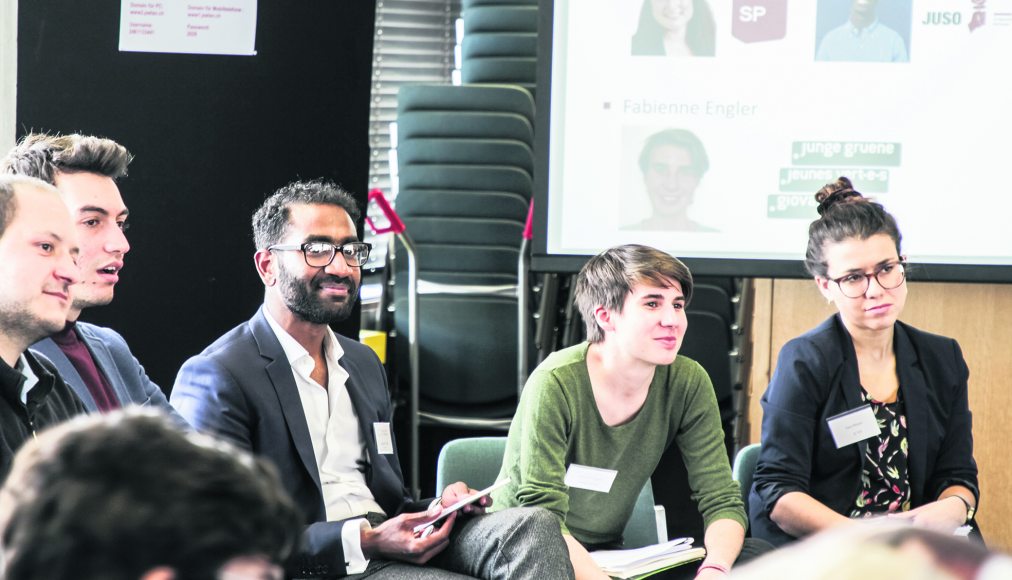 Rencontre entre des organisations de jeunes musulmans et les représentants de jeunes des partis à Bienne en 2019. / © Ghalib/Rayan