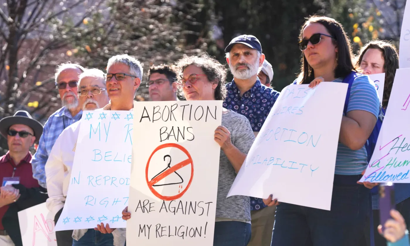 Un groupe de 100 rabbins manifestent pour le droit à l'avortement, le 9 novembre 2022. RNS