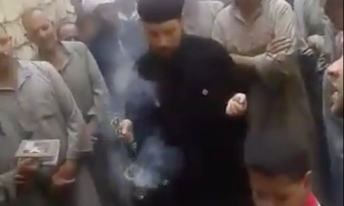 Funérailles en pleine rue d’un homme de 68 ans Capture d’écran d’une vidéo publiée sur Facebook