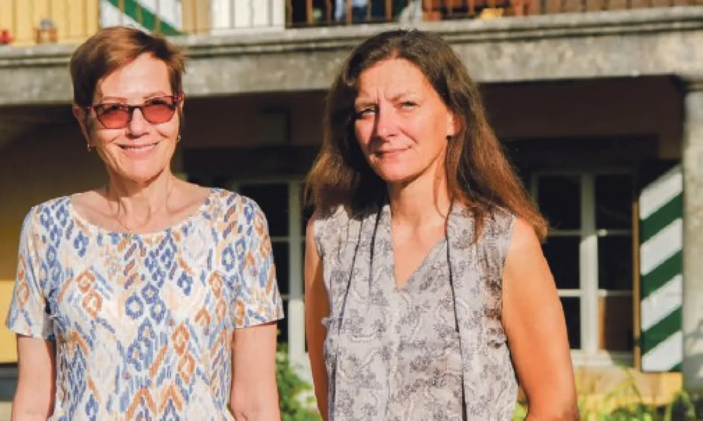 La pasteure Chantal Rapin (à gauche) et la diacre Christel Matthey préparent leur premier festival. ©Elise Dottrens