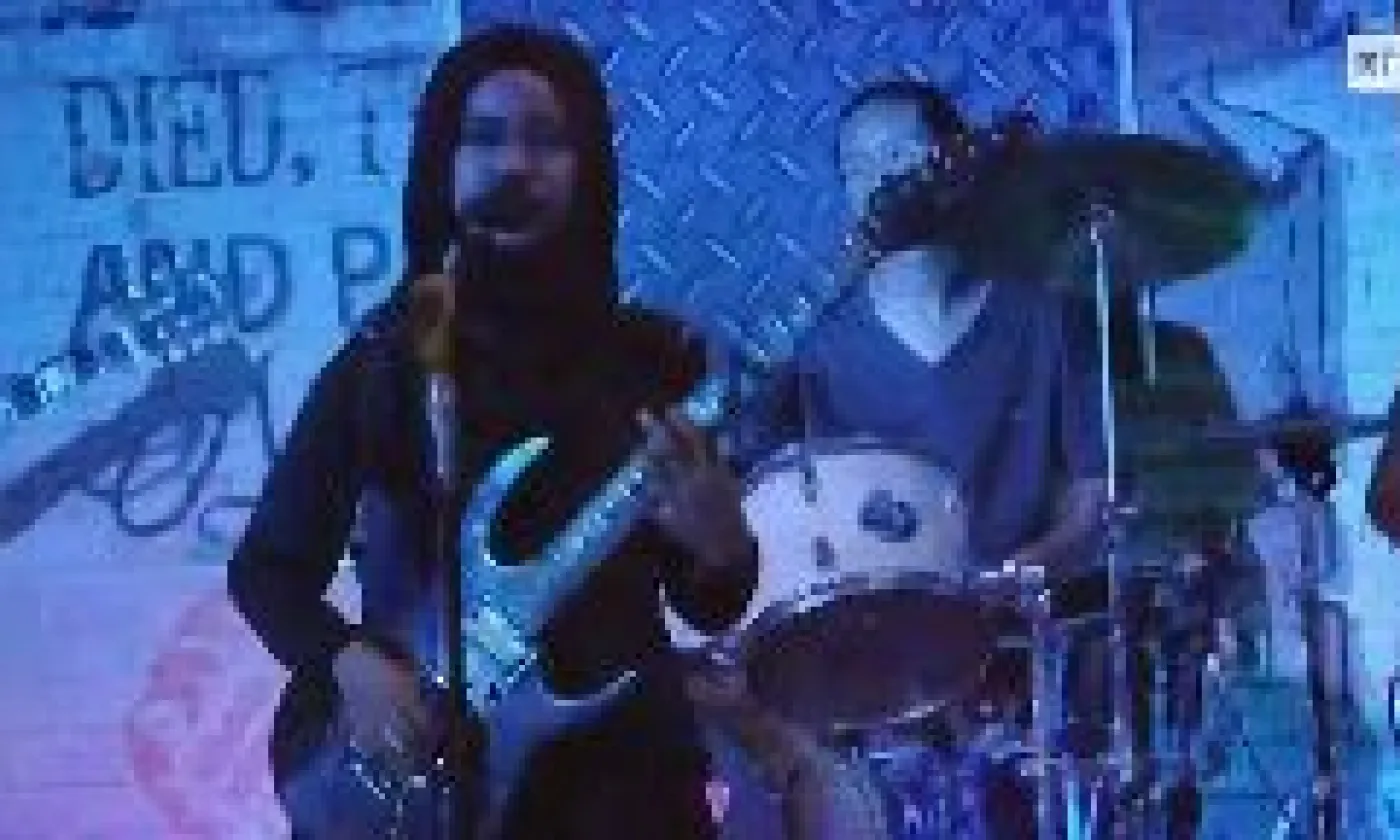 Les petites métalleuses de Java ©RTSreligion