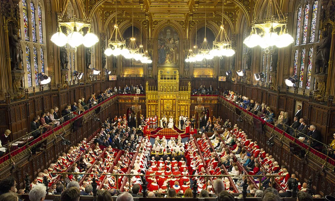 La session d'ouverture du Parlement dans la Chambre des Lords 2023 ©House of Lords, Roger Harris, CC BY 2.0 Wikimedia Commons