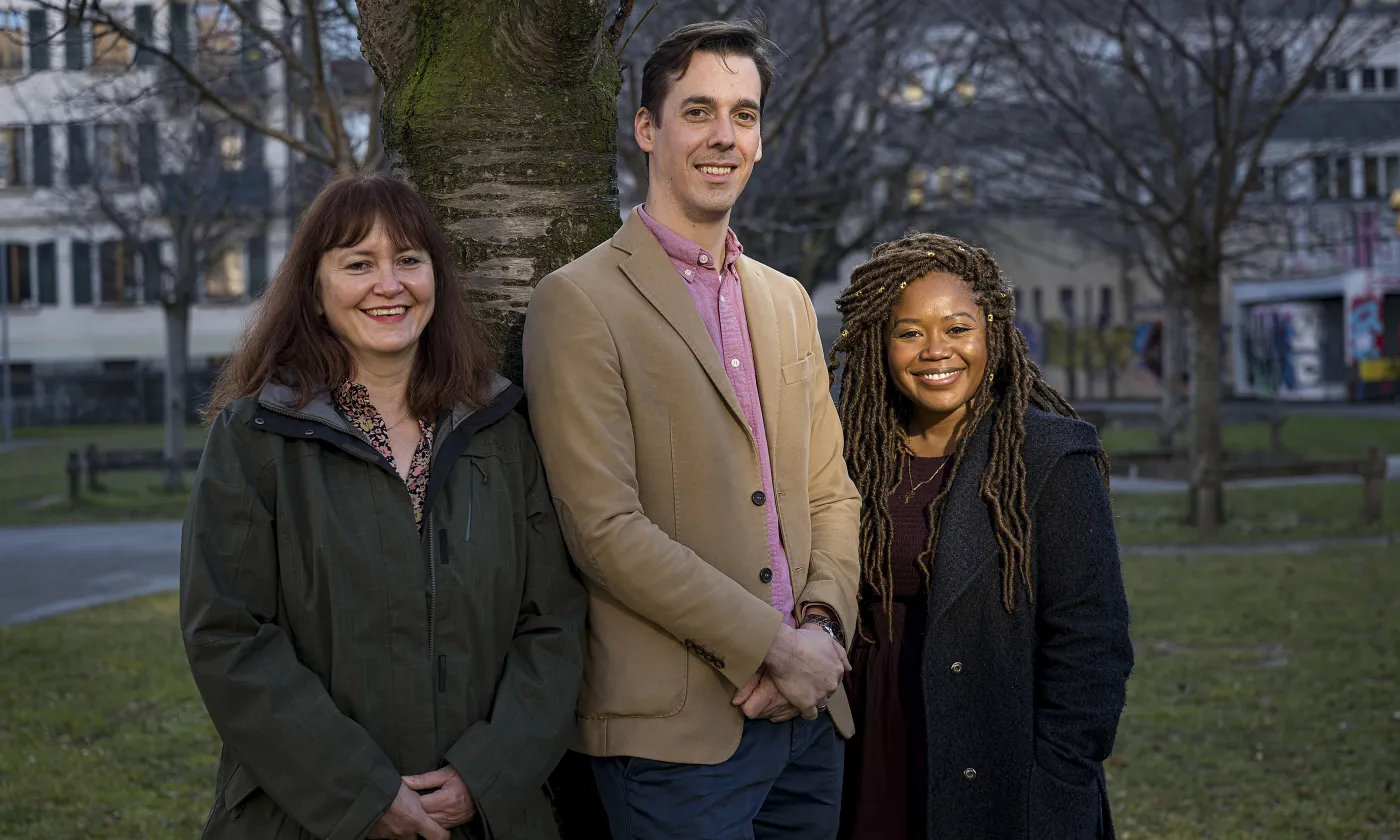 De g. à d.: Anne-Laurence Cornaz Gudet, Philippe Golaz et Elda Jaroko Lengozara vivront leur culte de consécration le 8 mai (à 15h) à la cathédrale Saint-Pierre © Eric Roset
