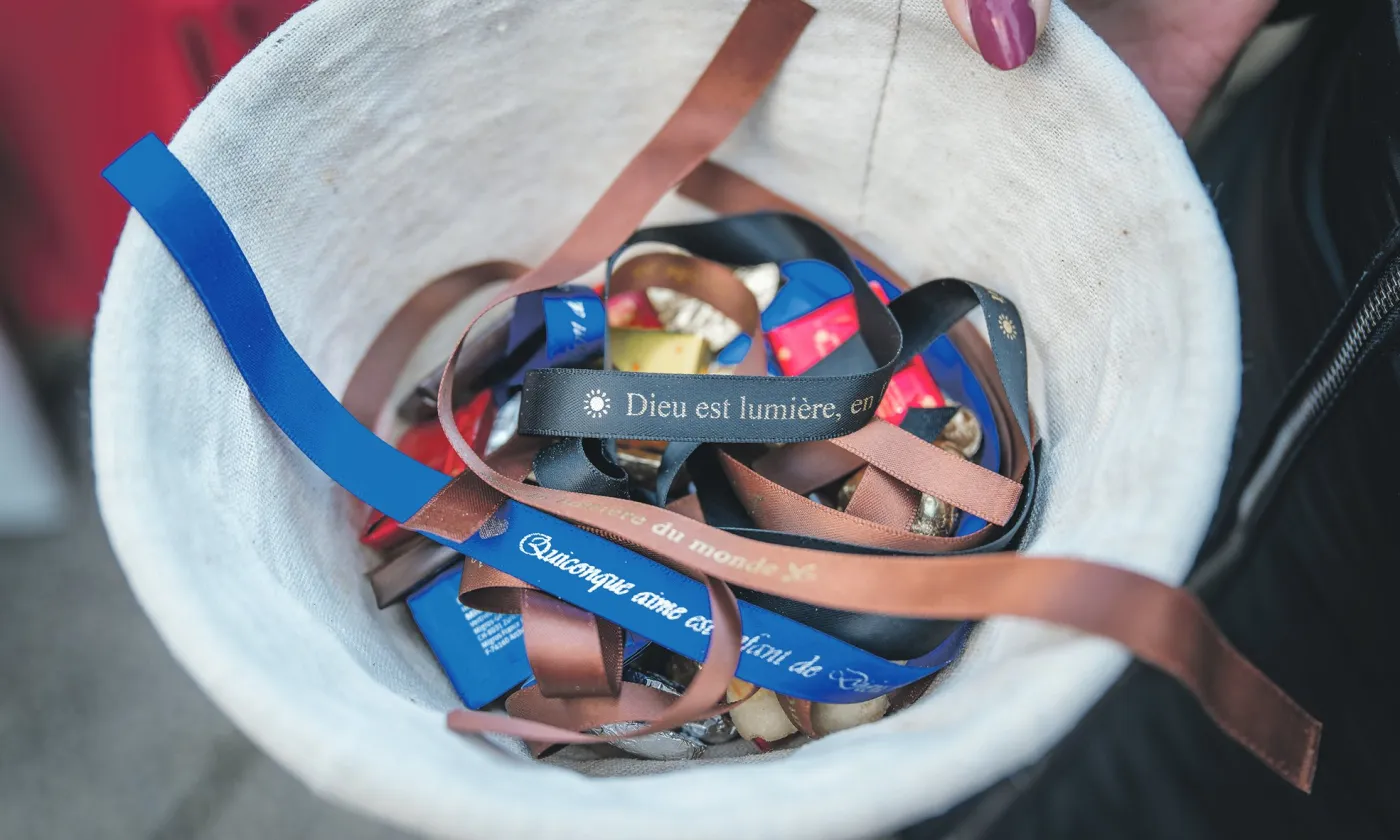 Hors les murs: un verset et un chocolat à offrir ©Eric Roset