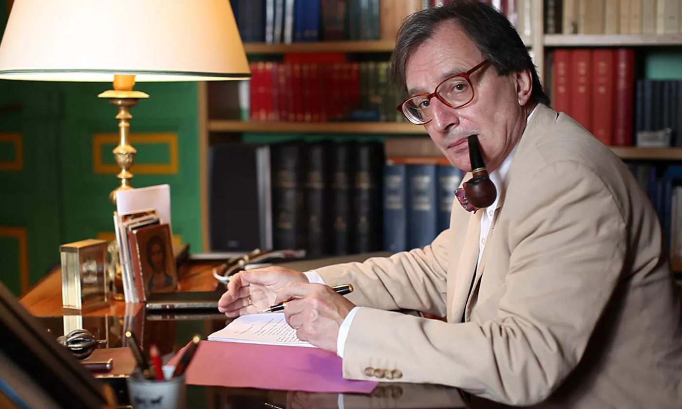 Jean-Luc Marion de l'Académie française est professeur honoraire à l'Université Paris-IV Panthéon Sorbonne et professeur à l'Université de Chicago (Divinity School). © Singing Praise to Sun and Weapons @ Vito Amodio