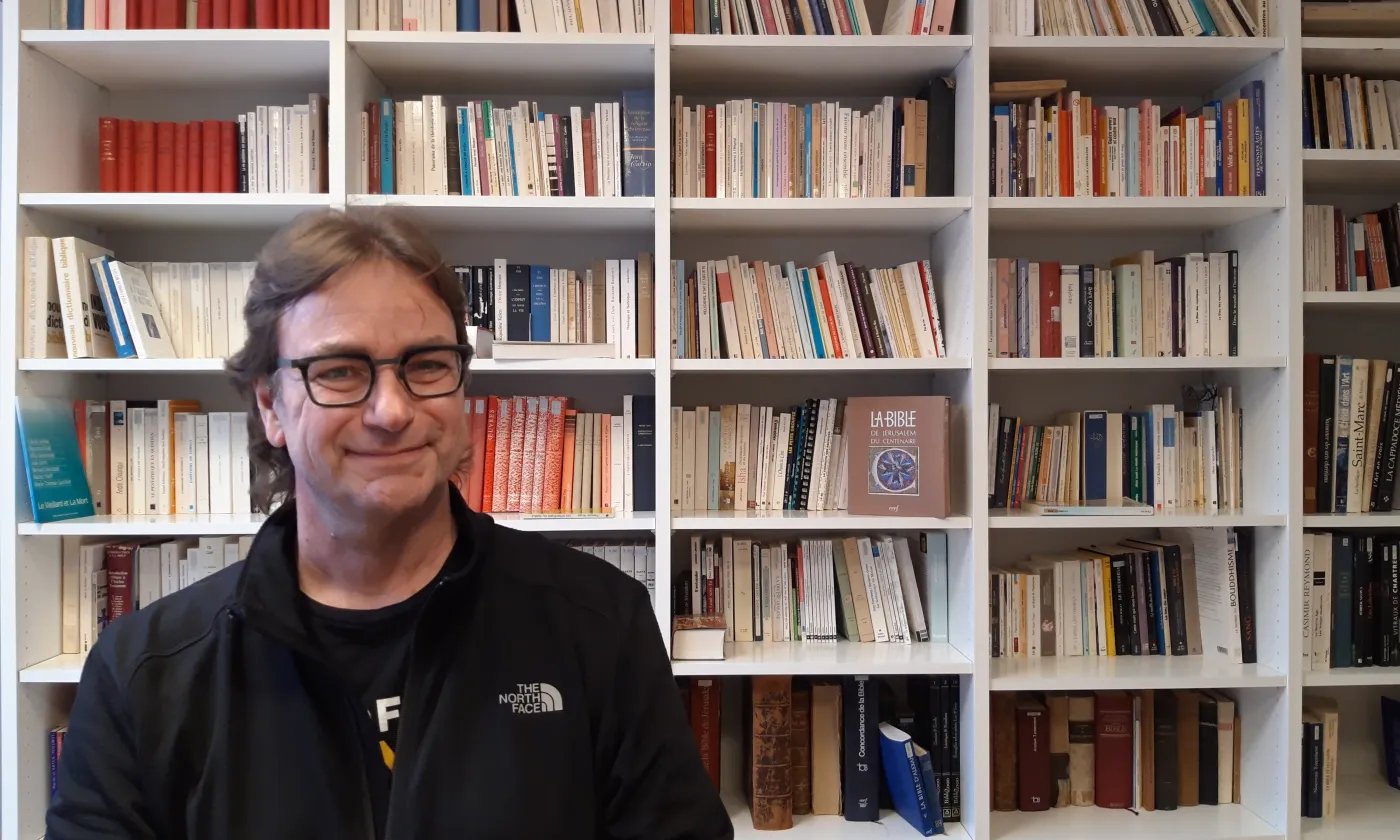 Timothée Reymond entrera en poste au début du mois de mars. Chargé de la dimension spirituelle de l’abbatiale de Romainmôtier, il officiera aussi régulièrement dans les cultes de la paroisse en alternance avec le pasteur actuel Nicolas Charrière. ©DR