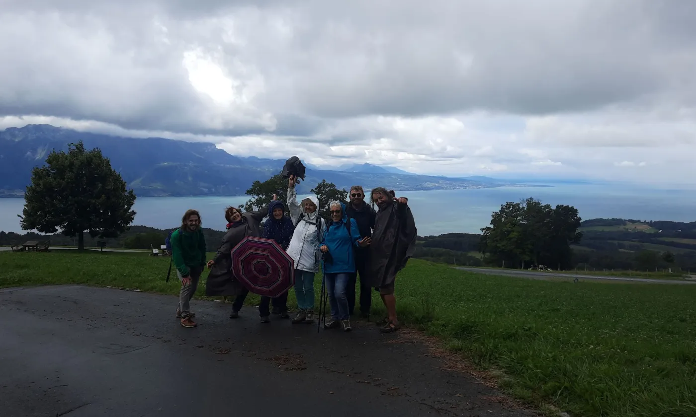 Première édition de la marche paroissiale en 2023 au mont Pèlerin: même quand c’est couvert, il y a de la beauté et de la joie !  ©Anne Gerber