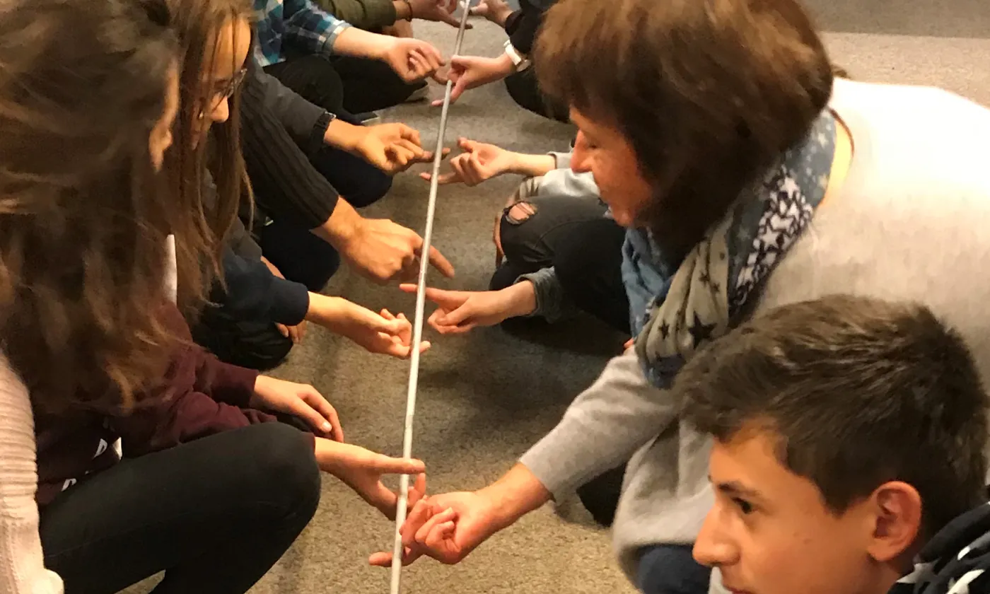 Des jeunes de la région « Riviera-Pays-d’Enhaut », dans le cadre d’un projet « KT engagés pour un monde meilleur » - EERV