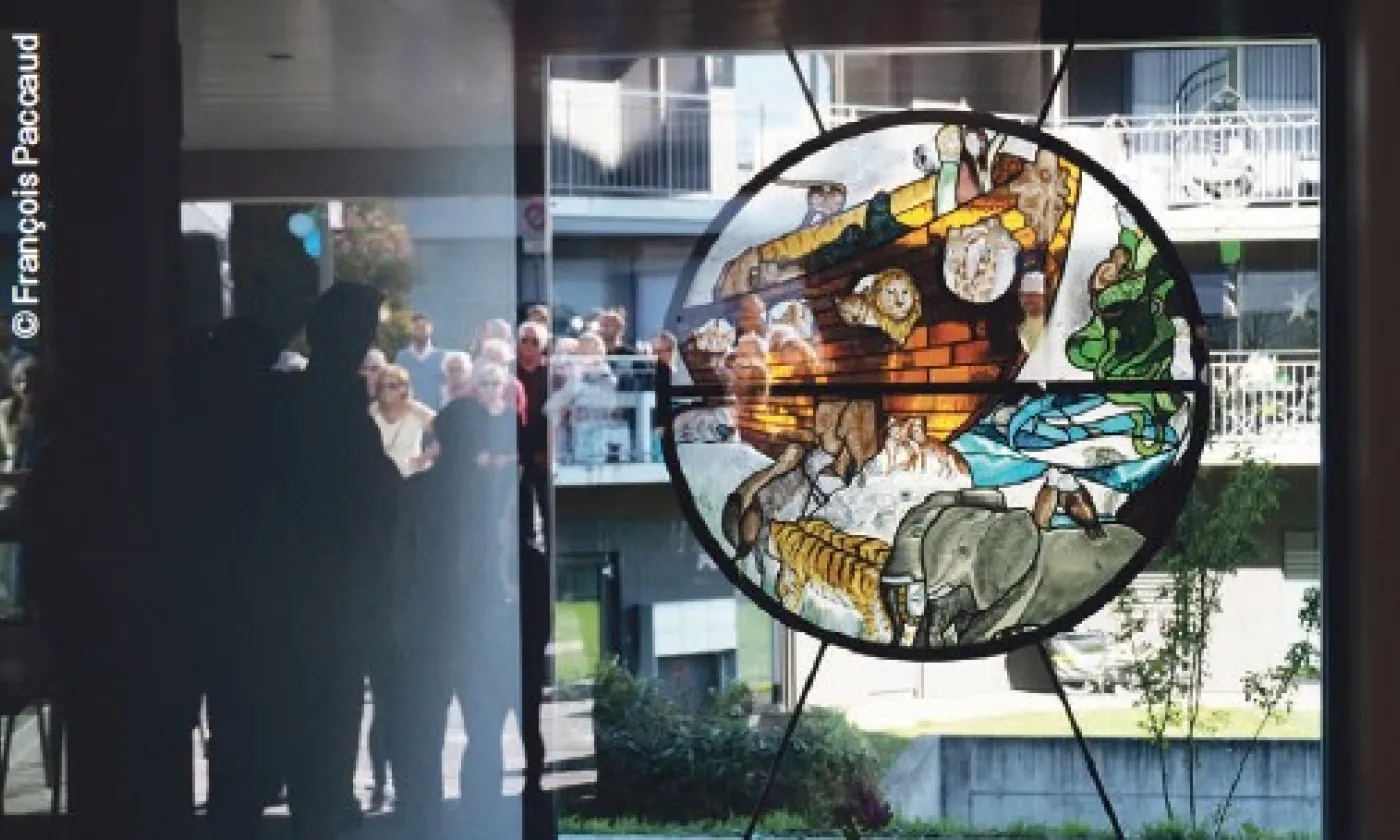 L’un des deux vitraux inaugurés le 30 août à Bassenges 1 par la paroisse d’Ecublens. ©François Paccaud