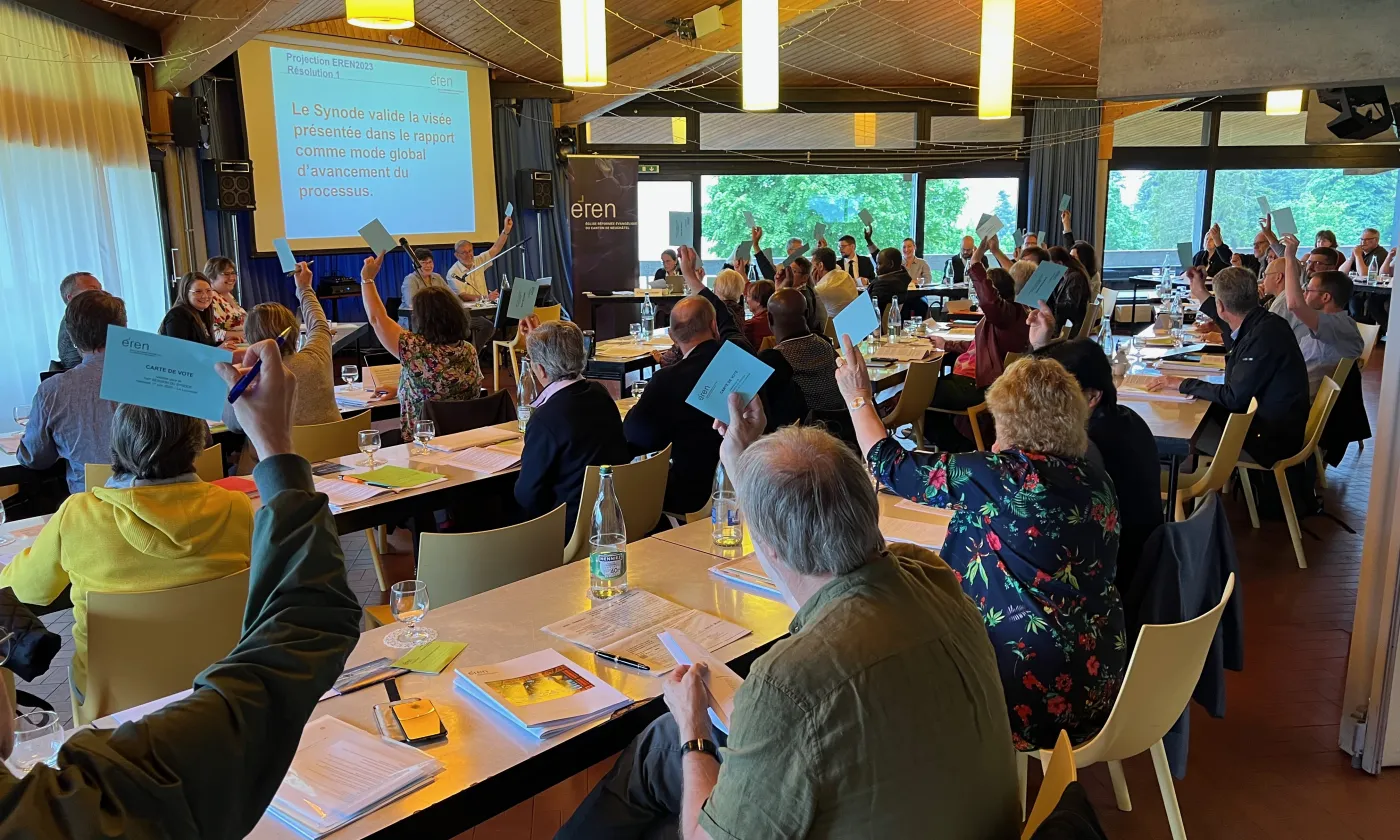 Les délégués au Synode de l'Église réformée du canton de Neuchâtel se sont réunis le 1er juin au Louverain. © DR Les délégués au Synode de l'Église réformée du canton de Neuchâtel se sont réunis le 1er juin au Louverain. © DR