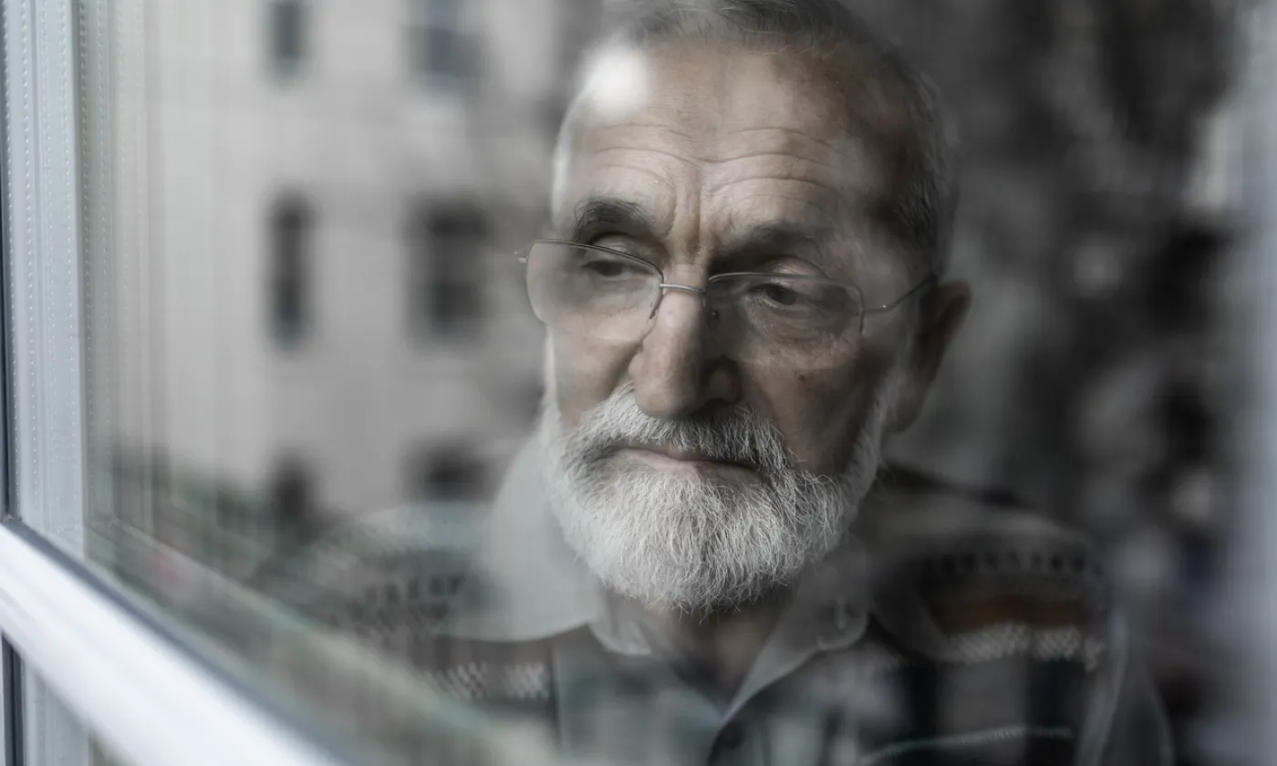 Loin d'une fatalité, la solitude, pour se ressourcer, vivre éveillé et s'ouvrir à l'amour ©iStock/KatarzynaBialasiewicz