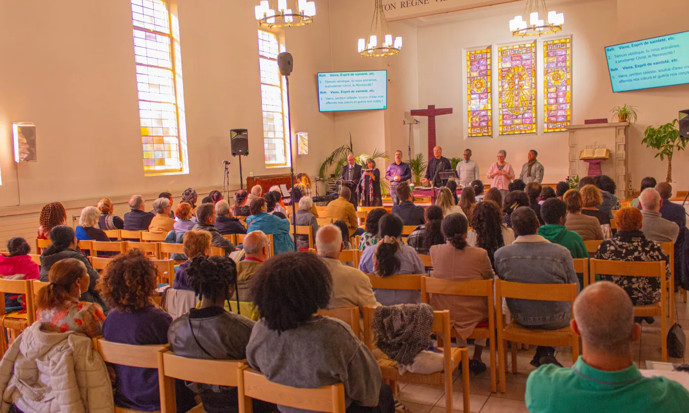 Culte Mosaïque interculturel et oecuménique au temple de Bellevaux à Lausanne (©Emmanuel Cretegny)