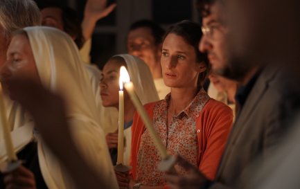 Le film «Les éblouis», sorti en salles cette semaine en Suisse romande, remet sur le devant de la scène la problématique des dérives sectaires. / DR