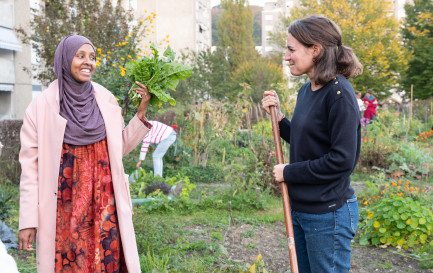 EPER/Rachel Molinié / Crédit : Rachel Molinié - Tandem qui se rencontre au jardin de Praz-Séchaud à Lausanne